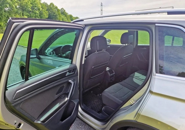 Volkswagen Tiguan cena 99000 przebieg: 78000, rok produkcji 2018 z Sława małe 254